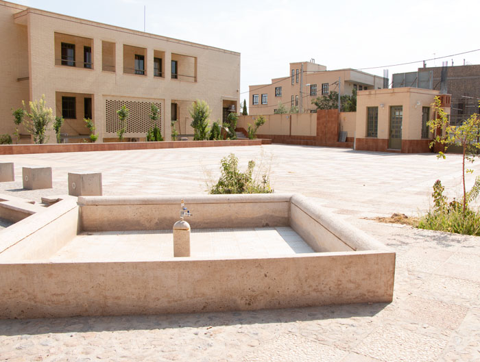 محوطه مرکز آموزش عالی علمی کاربردی جواد الائمه یزد